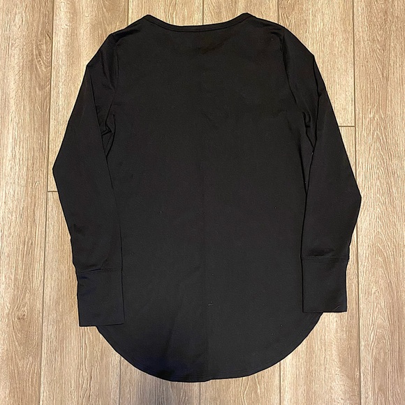 GapFit Brushed Tech Jersey Long Sleeve - Picture 3 of 3